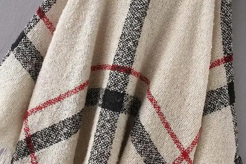 Dublin Woollen Cape In Beige