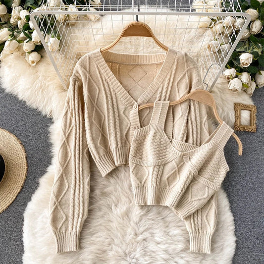 Cyra Premium Woolen Sweater Set In Beige