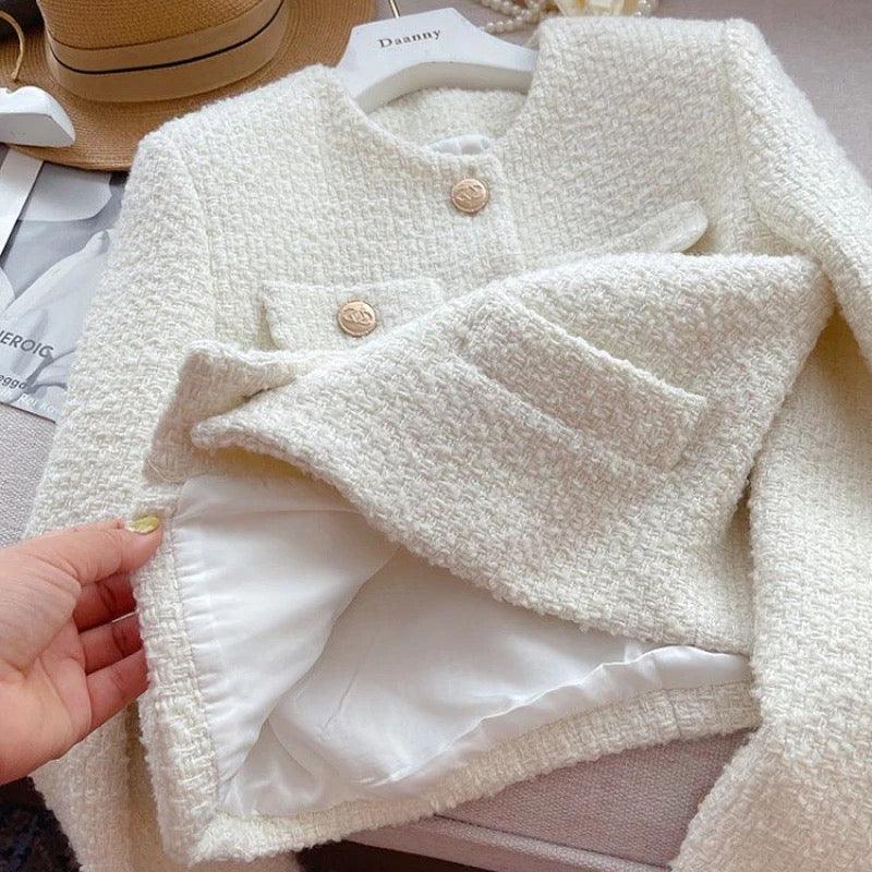 Siemon Statement Woolen Tweed Coat In Off-White